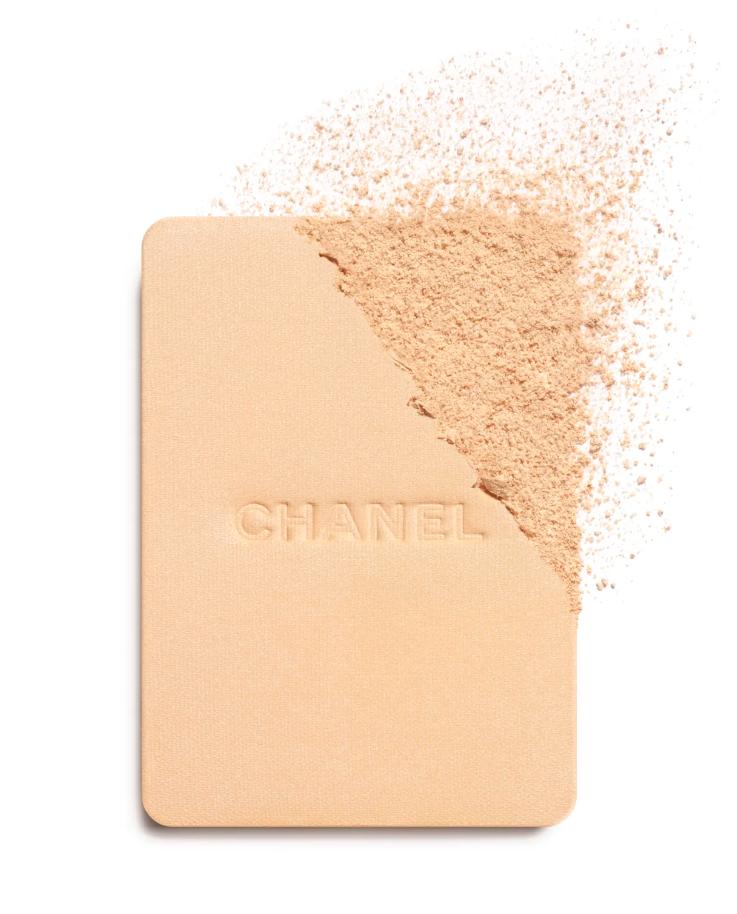 CHANEL VITALUMIÈRE COMPACT DOUCEUR 40 Chanel Vitalumiere Compact Douceur Nr.40 Beige 13 g