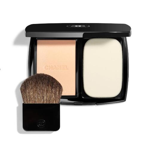 CHANEL VITALUMIÈRE COMPACT DOUCEUR 40 Vitalumiere Compact Douceur Lightweight Compact Makeup