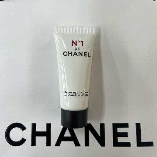 N°1 DE CHANEL Revitalizing Serum - Travel-Size | Godwell