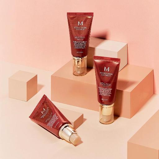 完美亮白抗皺底霜 SPF 42 PA+++