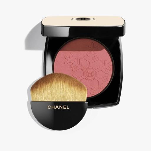 Les Beiges Healthy Winter Glow Blush. Exclusive Creation.